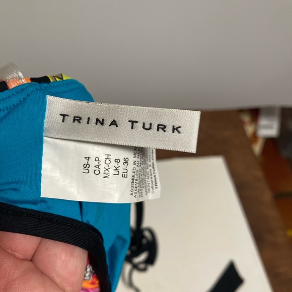 Trina turk black top only size 4 - Picture 11 of 11